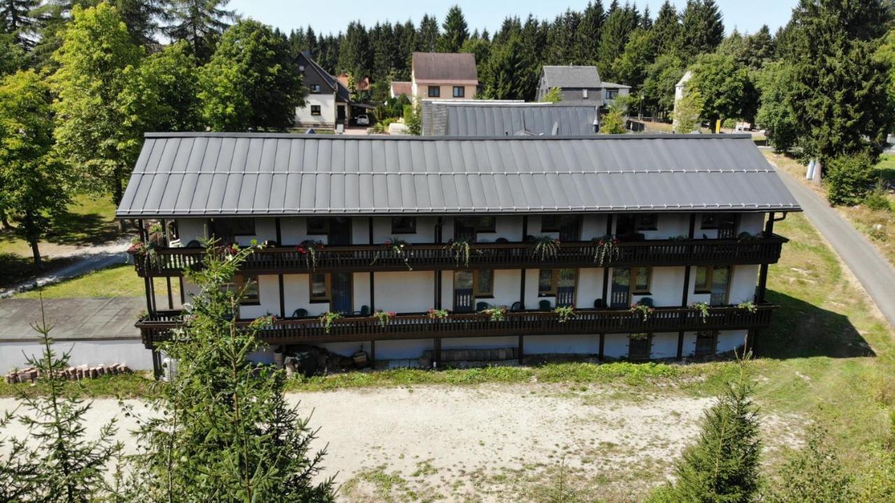 Hotel-Pension Rennsteighutte Фрауэнвальд Экстерьер фото